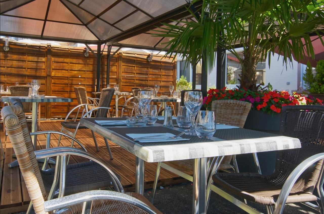 Logis Hotel Centrotel Et Spa Bulles D'Allier 蒙马罗 外观 照片