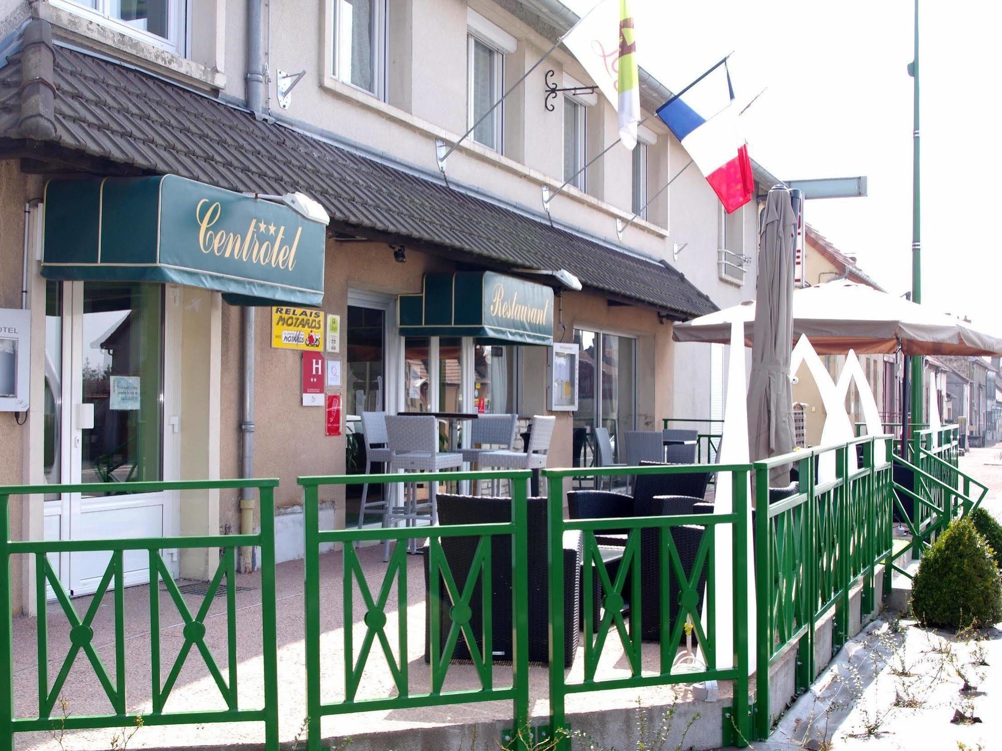 Logis Hotel Centrotel Et Spa Bulles D'Allier 蒙马罗 外观 照片