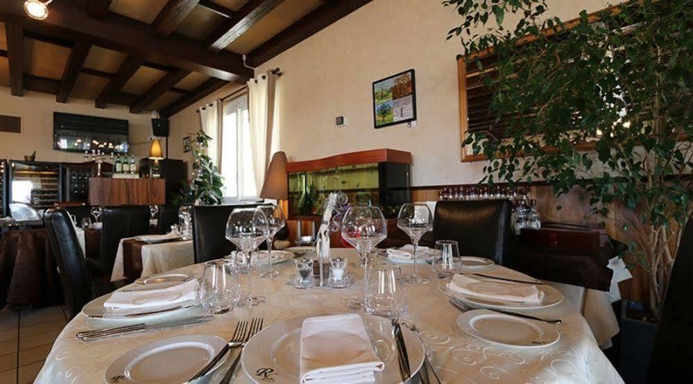 Logis Hotel Centrotel Et Spa Bulles D'Allier 蒙马罗 外观 照片